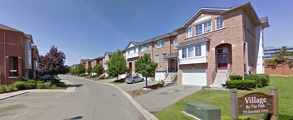 01-Townhouse-Complex2x